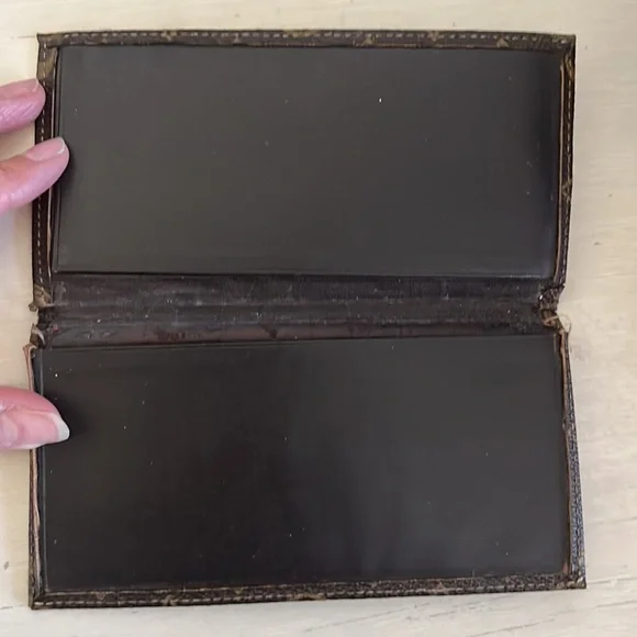 Authentic Louis Vuitton Monogram Checkbook Wallet - Picture 3 of 5